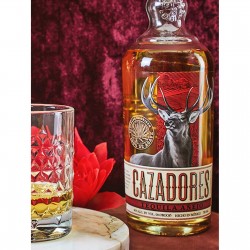 Tequila Añejo Cazadores 750 Ml  1/1 25269